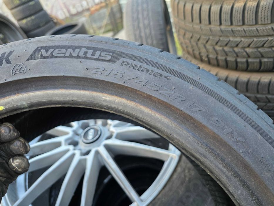 2бр Летни гуми 215 45 17 - Hankook