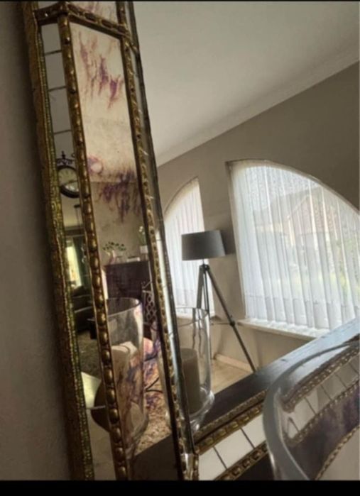 Oglinda cristal model deosebit, fara defecte  1.8 M latime / 1 M înălț