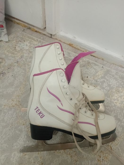 Коньки белые 39 размер