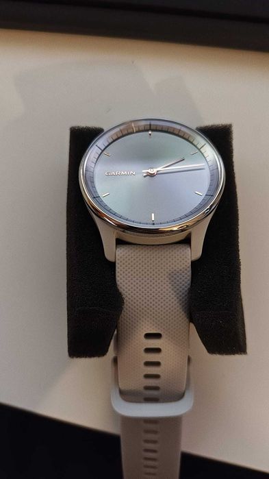 Ceas dama GARMIN VIVOMove Trend