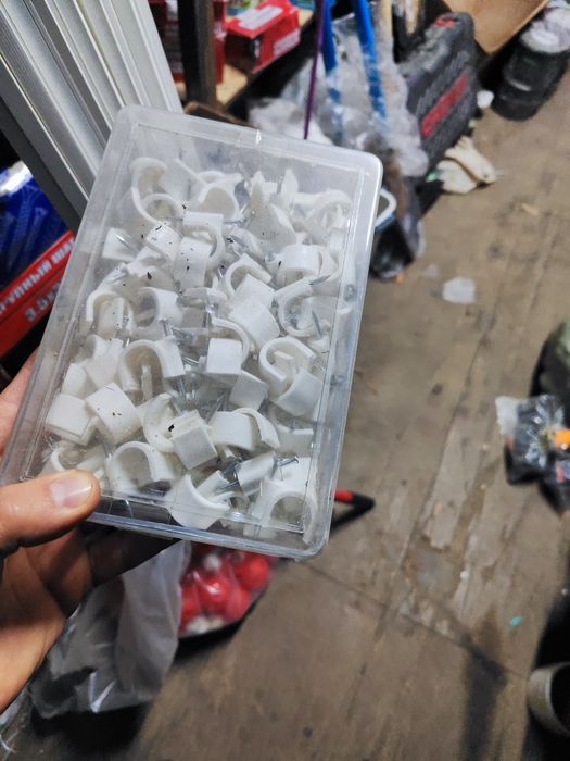 Скобы для кабеля