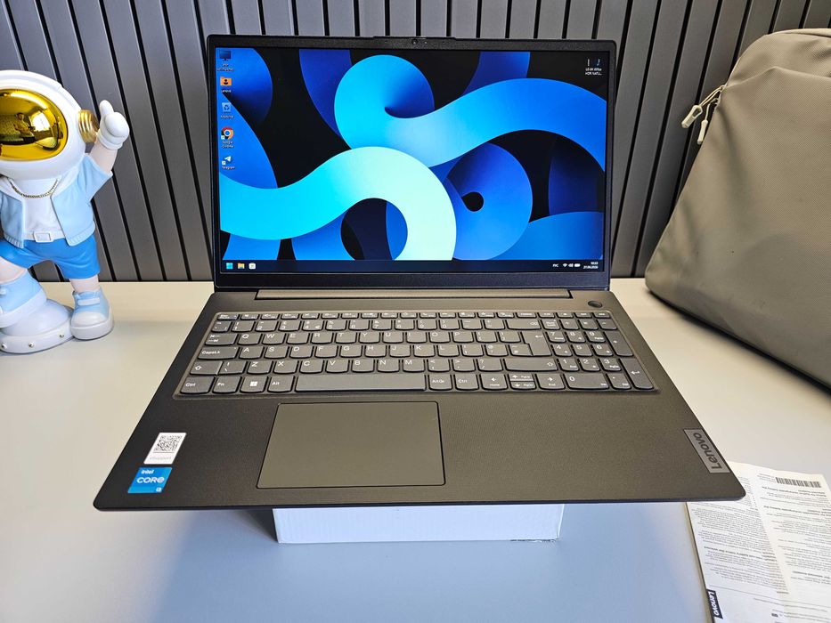 ПРОДАМ Lenovo V15G4 IRU Ноутбук Core™ i3-1315U/8GB/256SSD/15.6"FullHD.