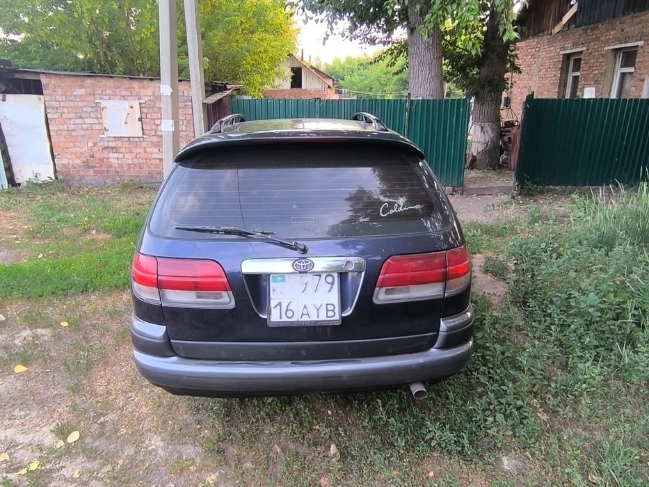 Срочно Продам Тойоту калдину