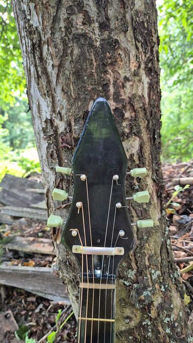 Еектрическа Китара Орфей Ракета