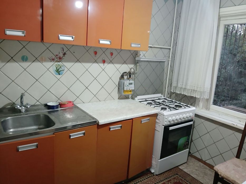 Arenda kvartira Qora qamish 1/2 3 xona 2-balkon 4 qavat