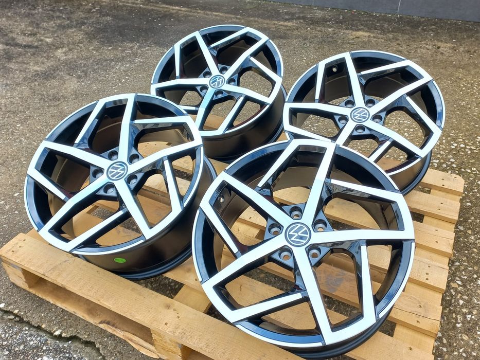 18.Vw Golf GTD GTi Passat Tiguan Seat Škoda 8j et50 Чисто Нови.