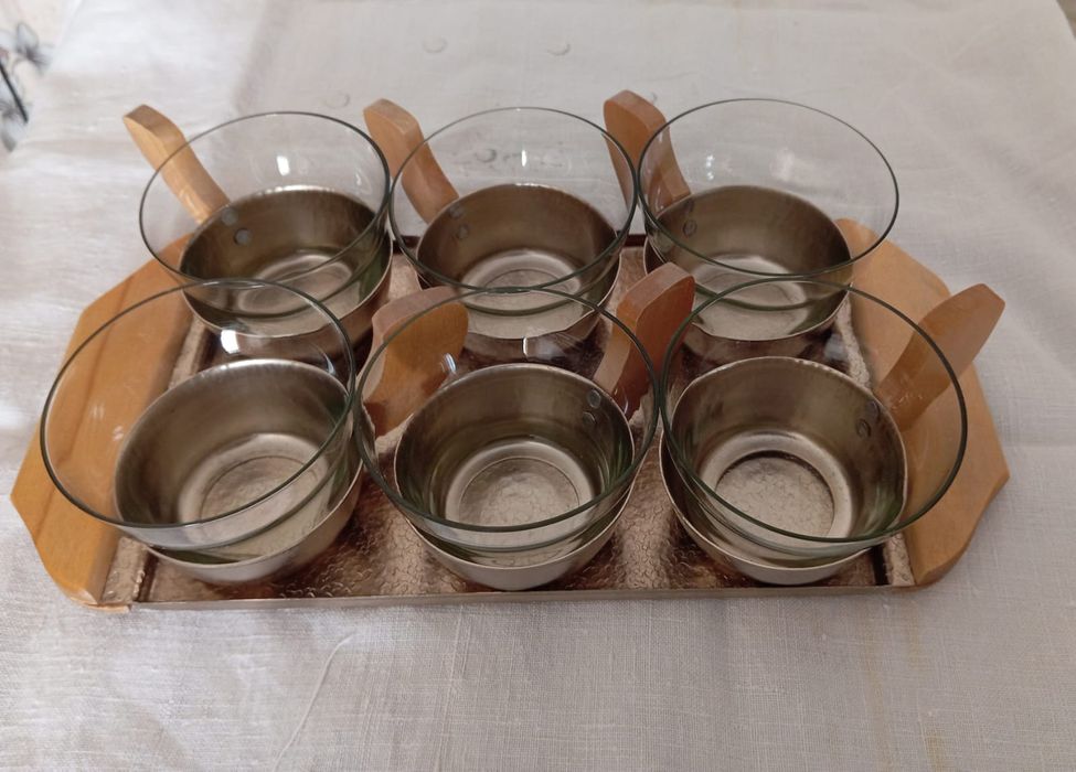 Набор стаканов с подстаканниками