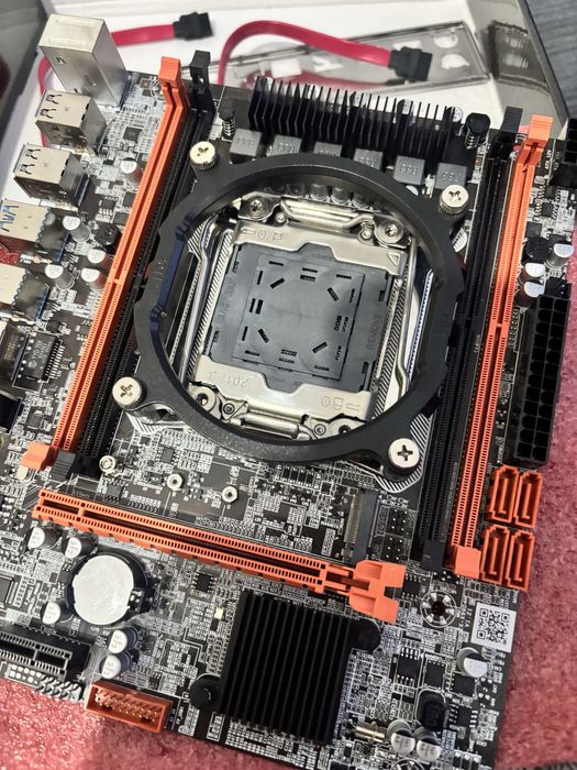 Материнская плата под xeon