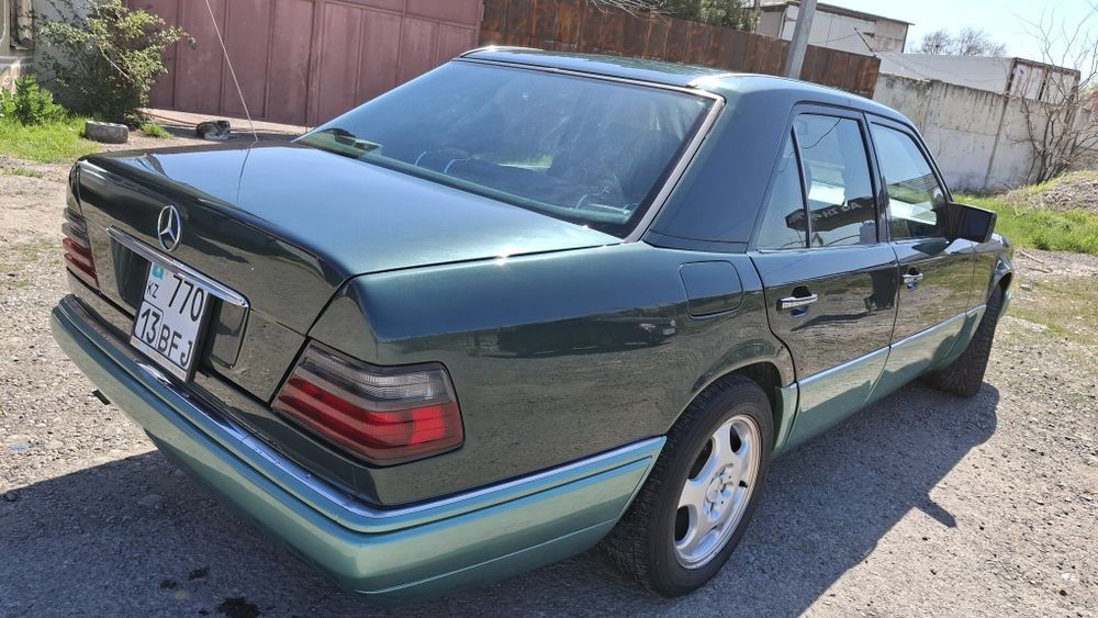 Мерседес 124 2.2 объем