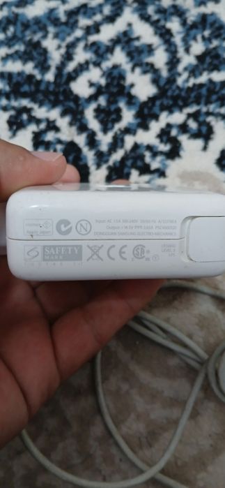 Зарядное устройство Apple MacBook magsafe