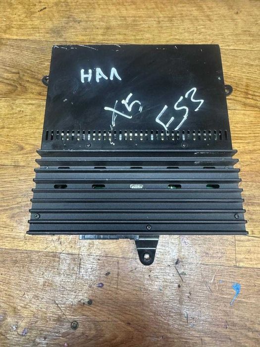 Усилитель звука от БМВ Х5. Е53