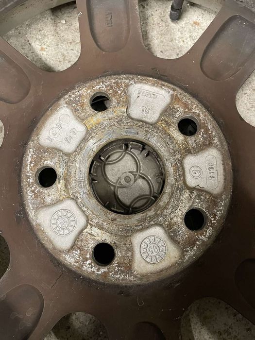 Комплект джанти с зимни гуми 15ки за Ауди А4.