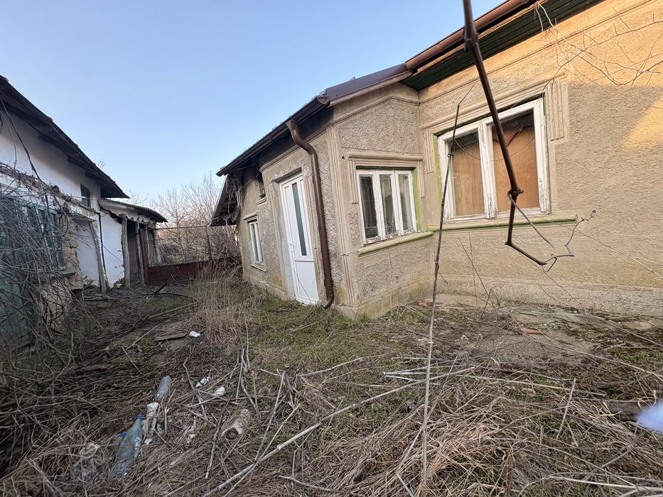 Casa de vanzare + teren