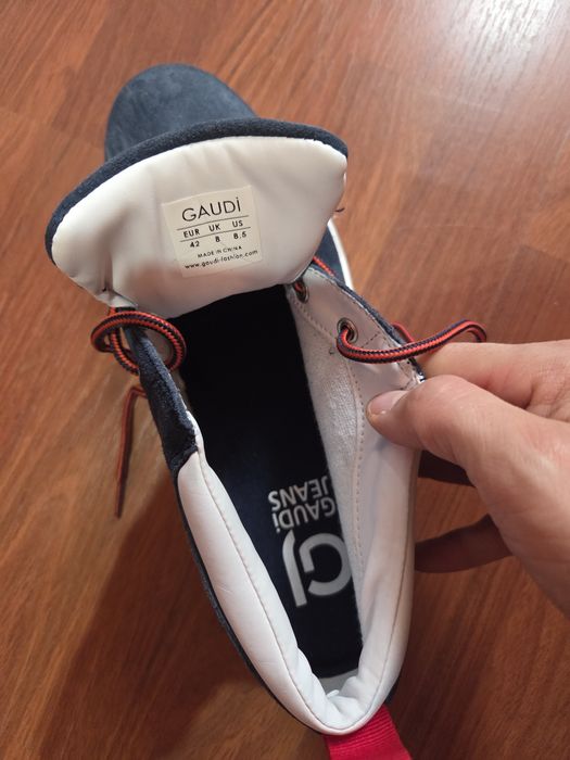 Pantof piele întoarsă Gaudi