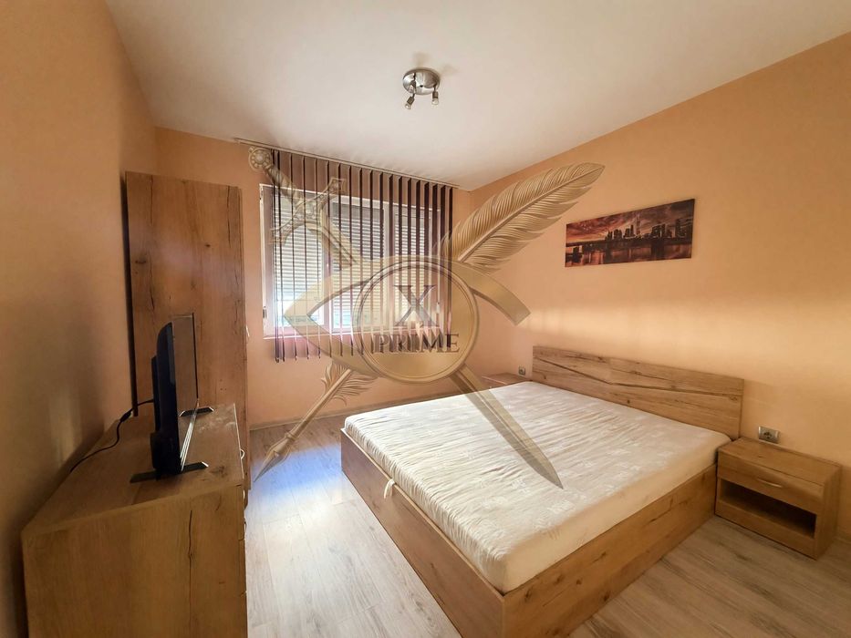 Тристаен апартамент във Възраждане 1! 21954262