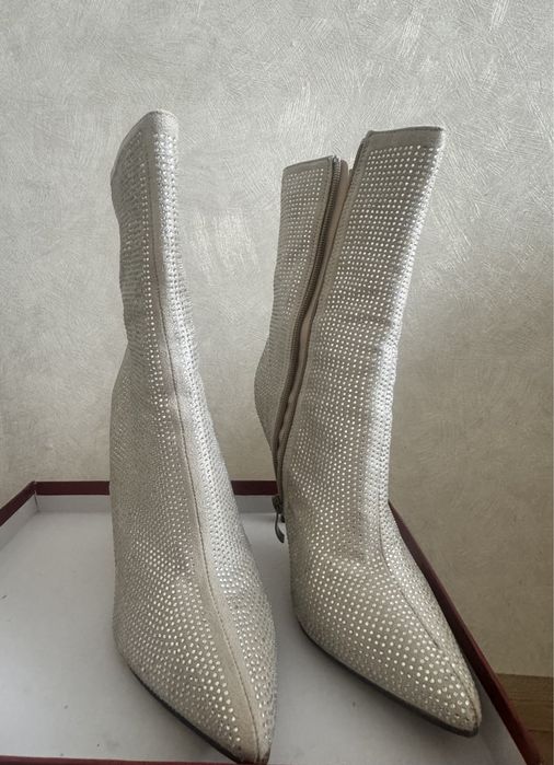 Продам ботильоны