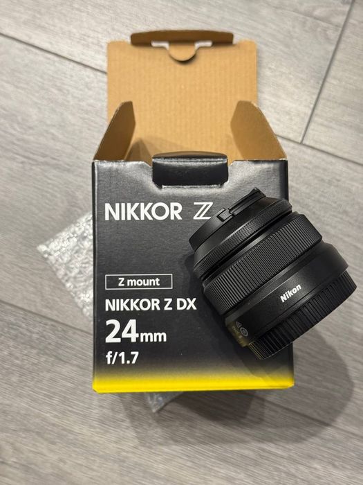 Nikkor Z DX 24mm f/1.7 обектив за Nikon DX z-камери