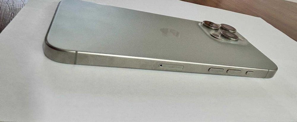 Iphone 15 promax 256 gb Azi Curier 5 lei titanium natural
