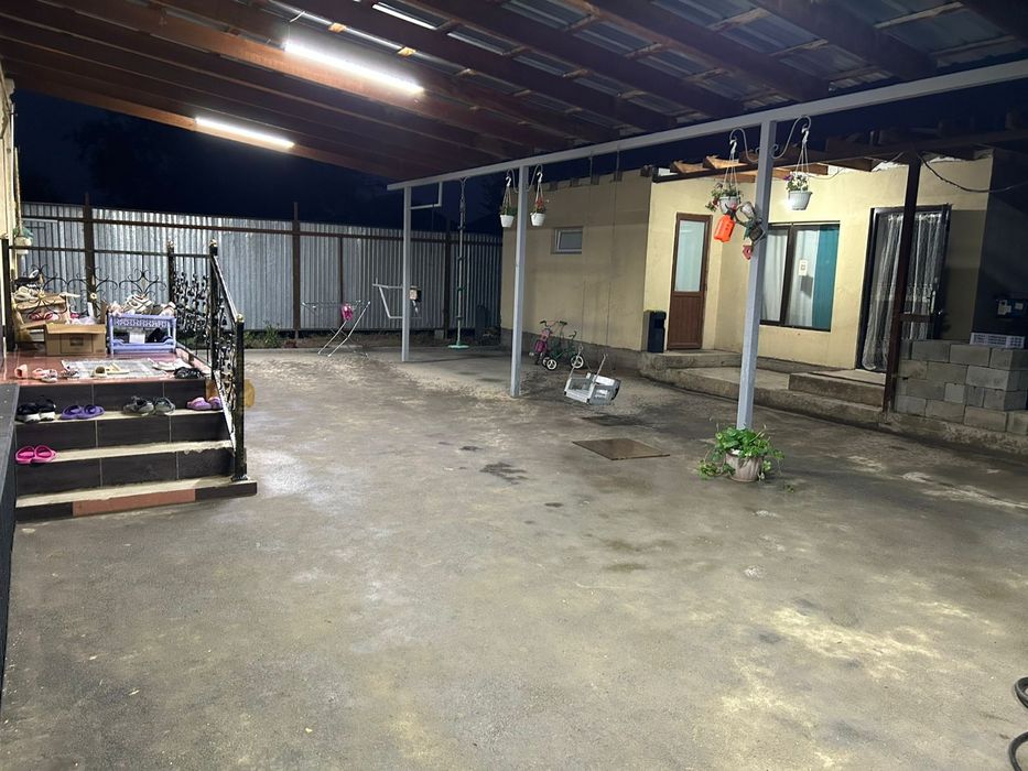 Продам.       дом.