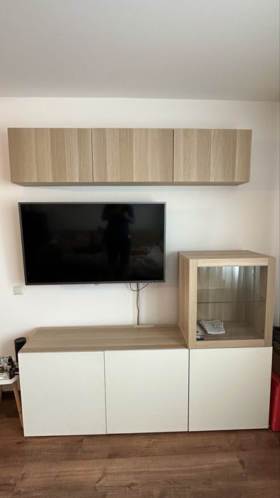 Comoda living corpuri suspendate