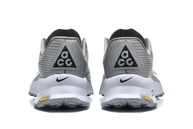 Нови мъжки маратонки с кутия Nike ACG Ultrafly Trail grey / white