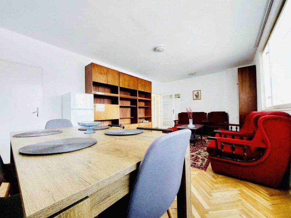 Дава се под наем Тристаен апартамент в Варна, Левски - 110 кв.м за 459 € - Снимка #8