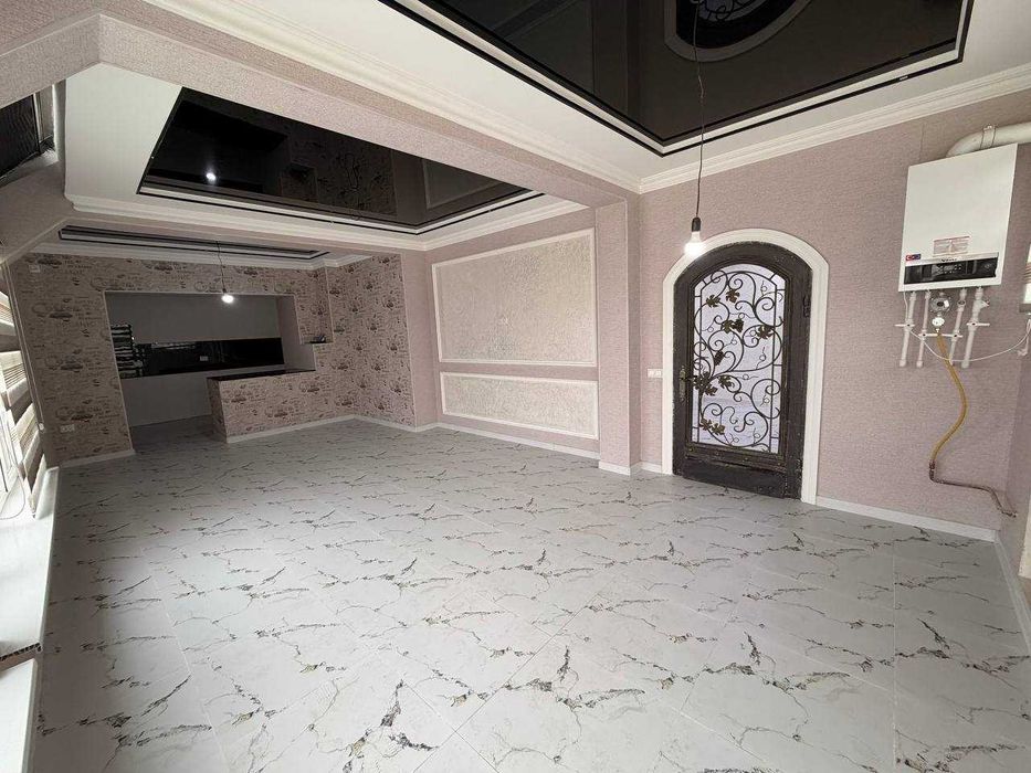 Продаётся 4х комн квартира на 7 этаже Ор-р 5 микрорайон Эмирхан