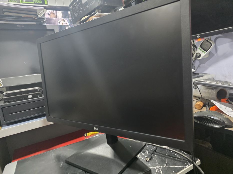 Мониторы LG 22" FullHD HDMI