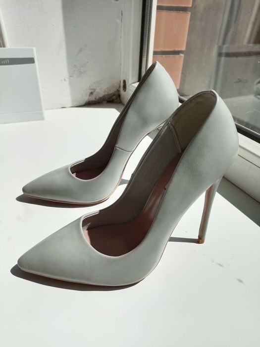 Продам туфли женский