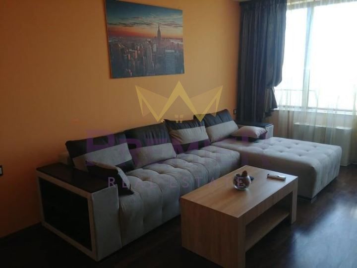 Дава се под наем Тристаен апартамент в Варна, м-т Траката - 110 кв.м за 459 € - Снимка #1