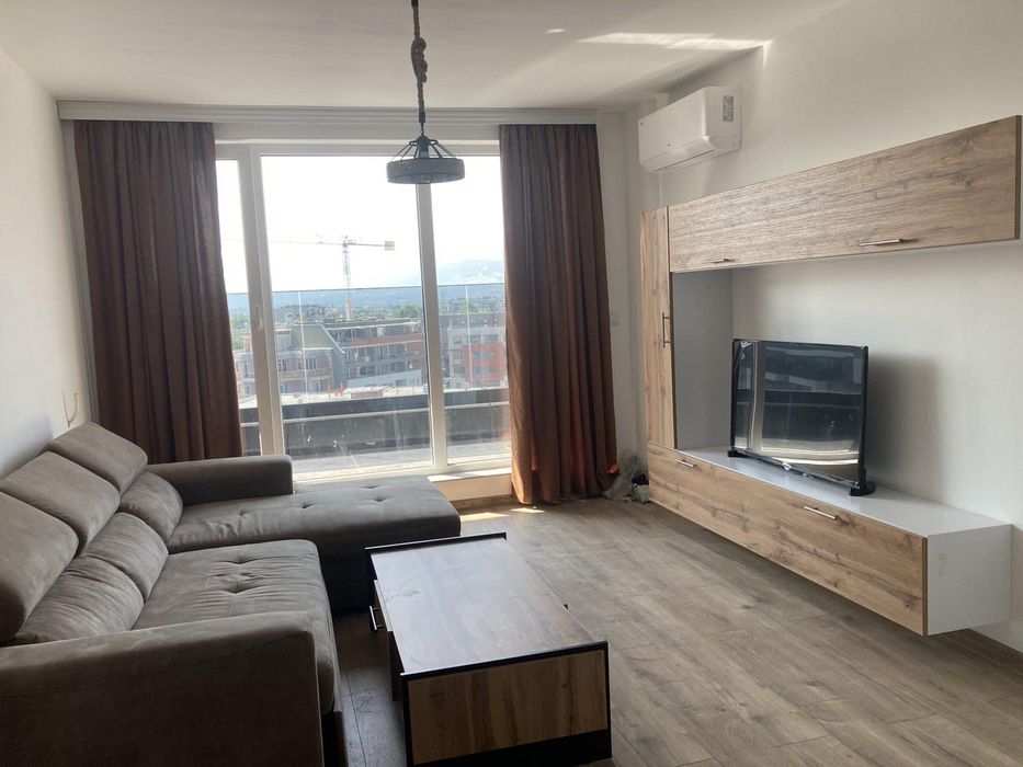 Дава се под наем Двустаен апартамент в Пловдив, Христо Смирненски - 70 кв.м за 500 € - Снимка #1