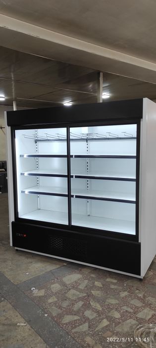 Холодильник витрина шкаф