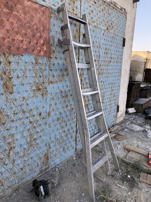 Алюминиевая стремянка