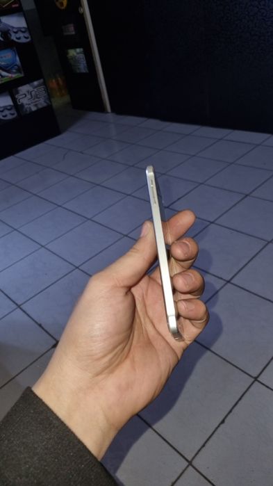 Samsung alfa  yaxshi holatda