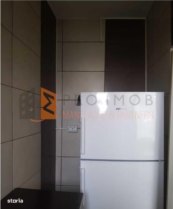 Apartament 2 camere cf 2 semidecomandat zona Spiru Haret