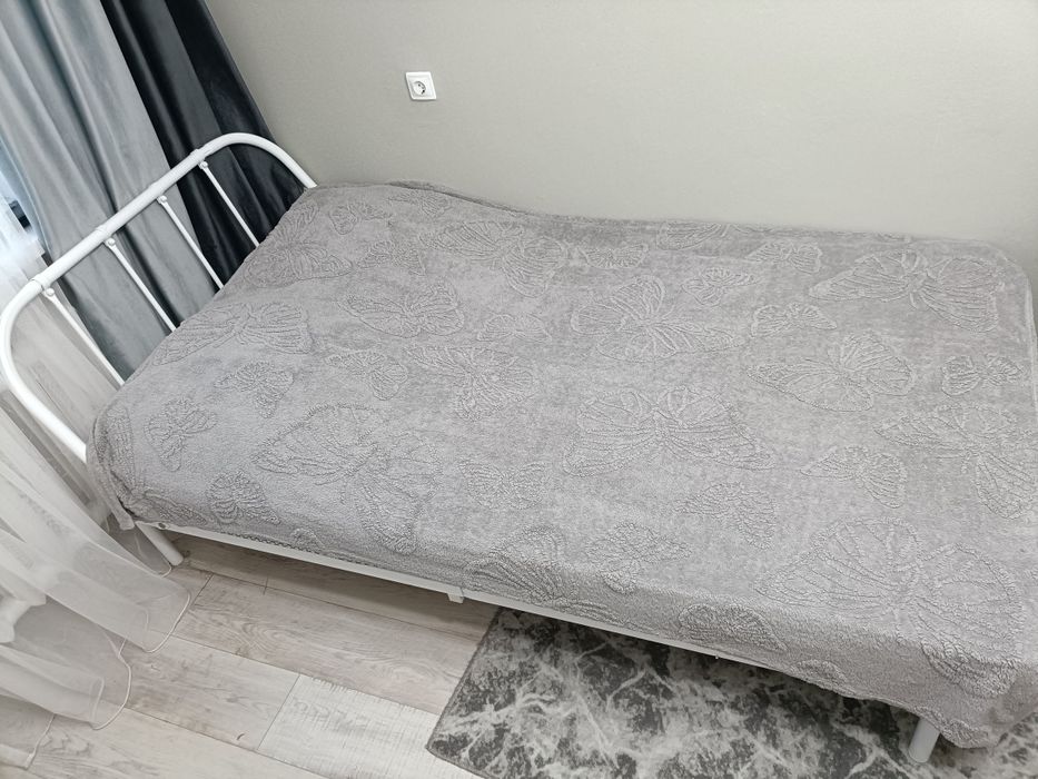 Кровать 120*200 с матрасом