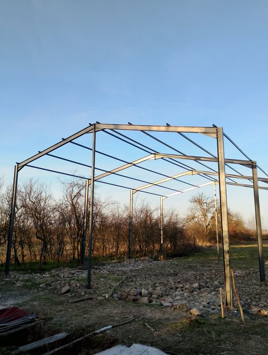 Vând structura metalica 10x15x5h