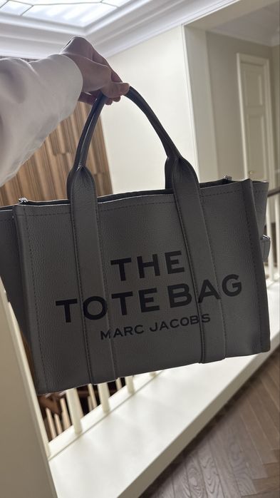 Сумка тоут кожаная Marc Jacobs