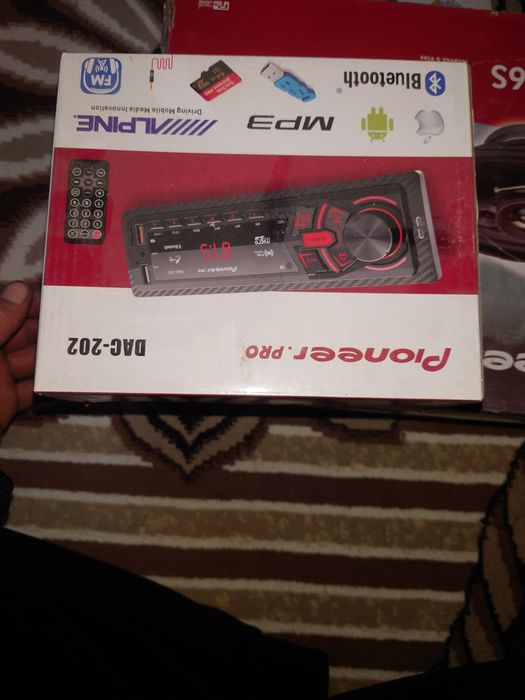 Межикар пулт янги. Калонка ва магнитафон