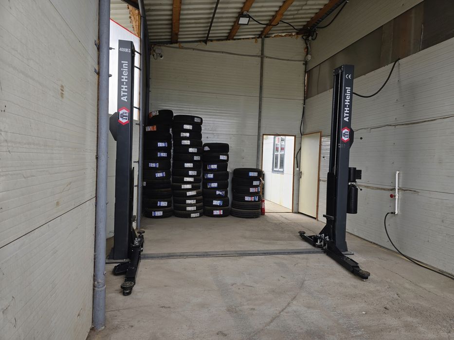 ElevatorATH  cu 2 coloane 4000kg
