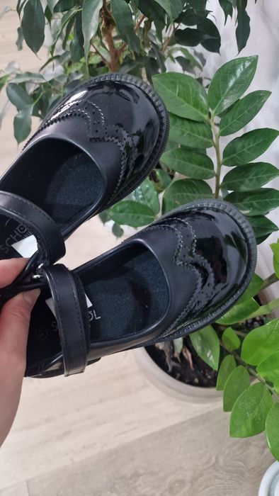 Школьные туфли для девочек