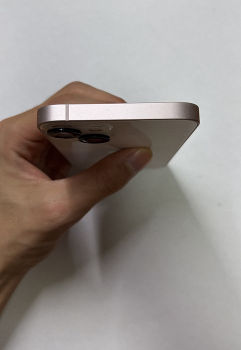 Продам iPhone 13, 256 GB