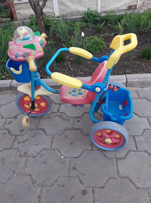 Продаю детский велосипед и толокар