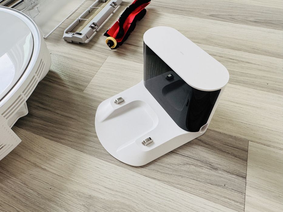 Roborock S5 Max Aspirator robot la cutie