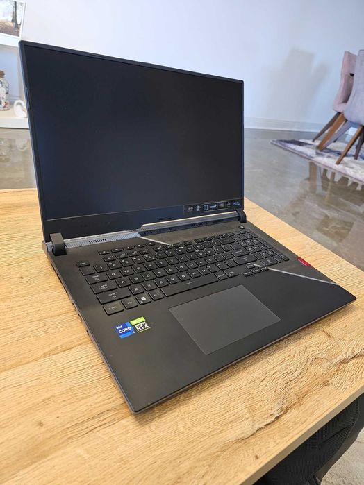 Laptop Gaming ASUS ROG Strix SCAR 17 G733ZW