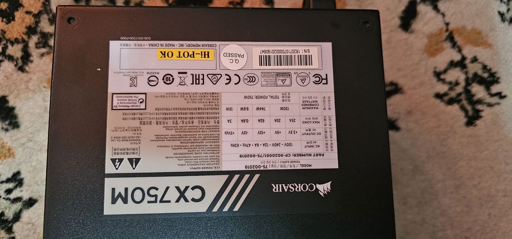 Sursa Corsair CX750M, 80 PLUS® Bronze, 750W, Semi Modular la 350 ron