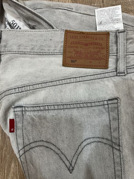 Levis джинсы брендовые в идеальном состоянии