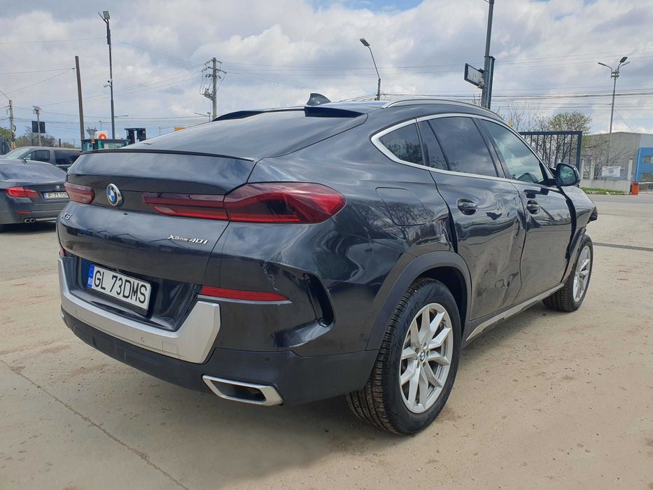 BMW X6. 4.0i, XDrive, Hibryd, fabricatie 2022 inmatriculat RO avariat