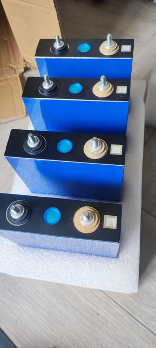 4 buc Celule LiFePO4 de 100Ah pentru fotovoltaice - rulote - BMS 100A - 200A