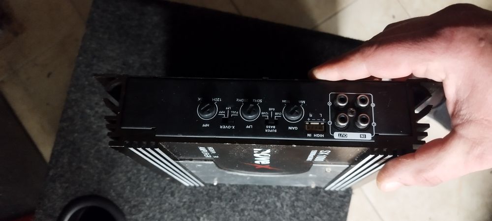 Бас с каса Pyle-UsA и два усилвателя!